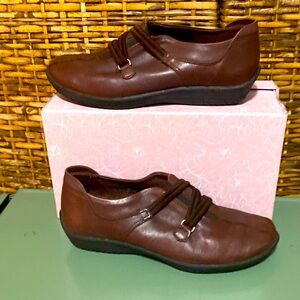 EUC Archopedico chocolate brown leather loafer shoe made in Portugal 38 US 7.5-8
